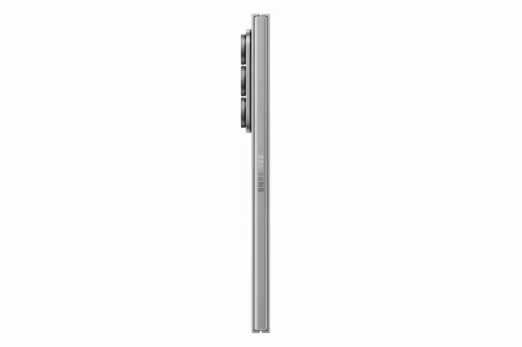 016-galaxy-zfold7-silvershadow-side.webp