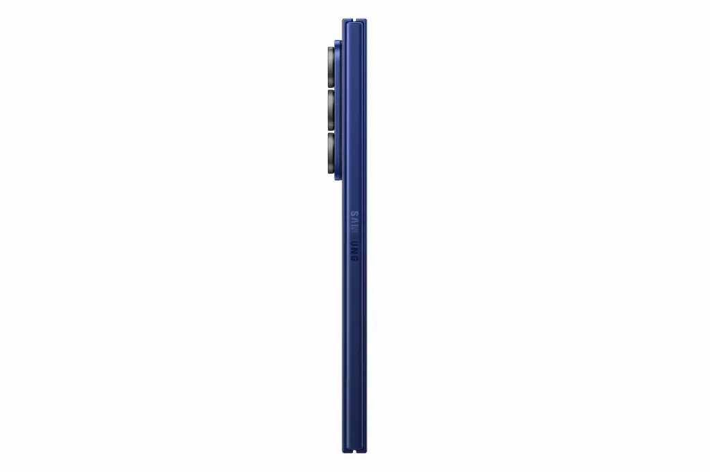 007-galaxy-zfold7-blueshadow-side.webp