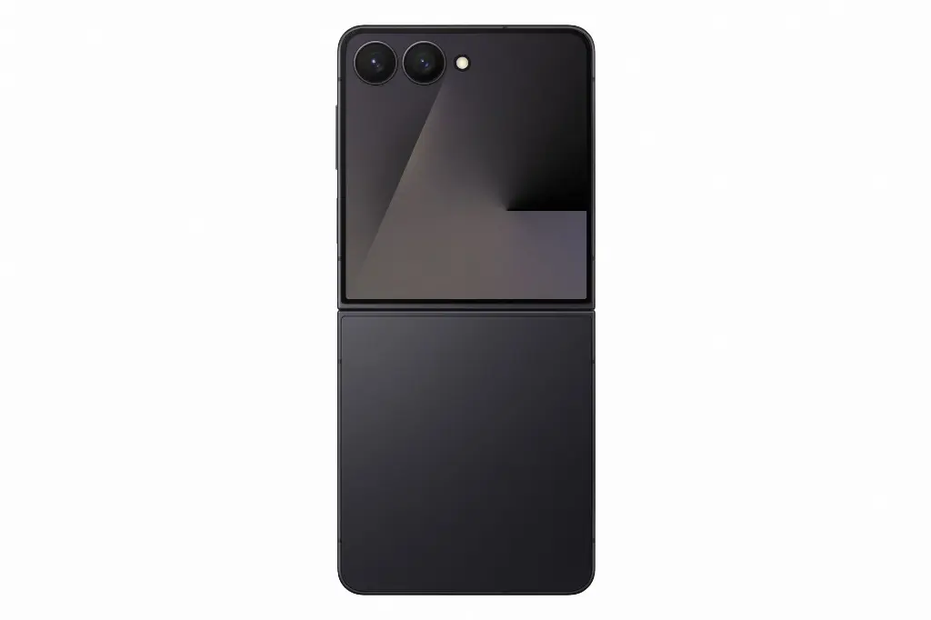 027-galaxy-zflip7-jetblack-openback.webp